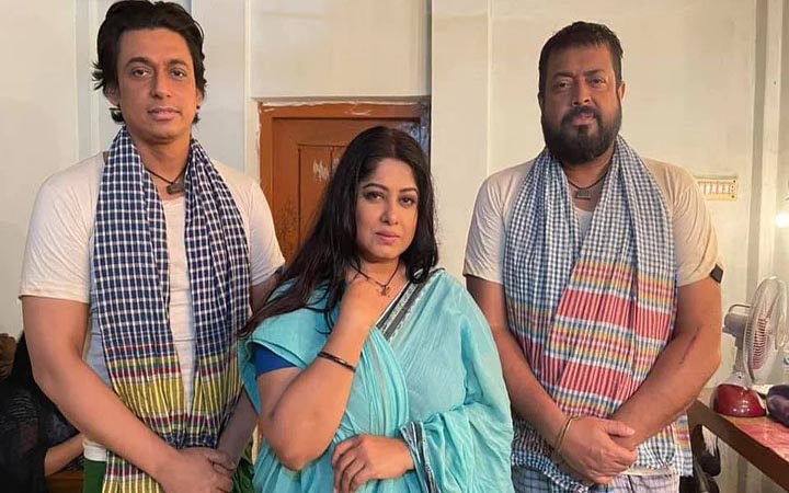 মৌসুমীকে ধন্যবাদ দিলেন জায়েদ খান