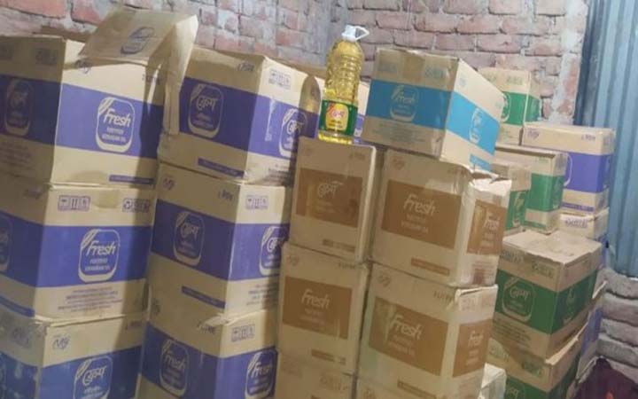 ব্যবসায়ীর বাড়ি থেকে ২৩২৮ লিটার তেল উদ্ধার