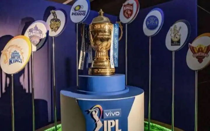 আইপিএল : প্লে-অফে কে লড়বে কার বিরুদ্ধে