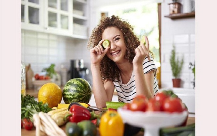 গরমে পানির চাহিদা মেটাতে খাবেন কোন ফল