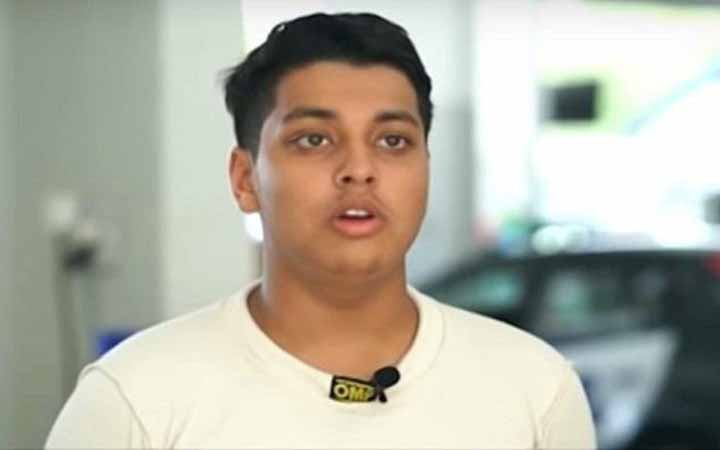 ভারতে ইতিহাস গড়ল বাংলাদেশি কার রেসার  সাদাত