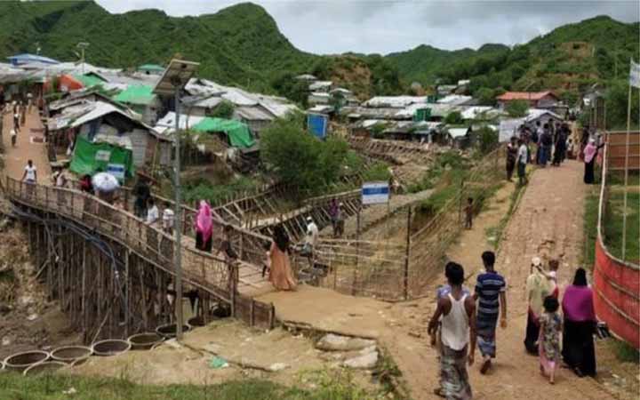 রোহিঙ্গা ক্যাম্পে কিশোরীকে ধর্ষণের অভিযোগ সেনাবাহিনীর সদস্যদের বিরুদ্ধে