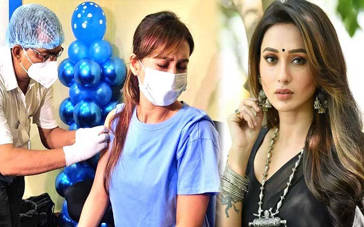 হঠাৎই অসুস্থ মিমি চক্রবর্তী, কসবায় ভুয়ো করোনা টিকা নেওয়ার জের?