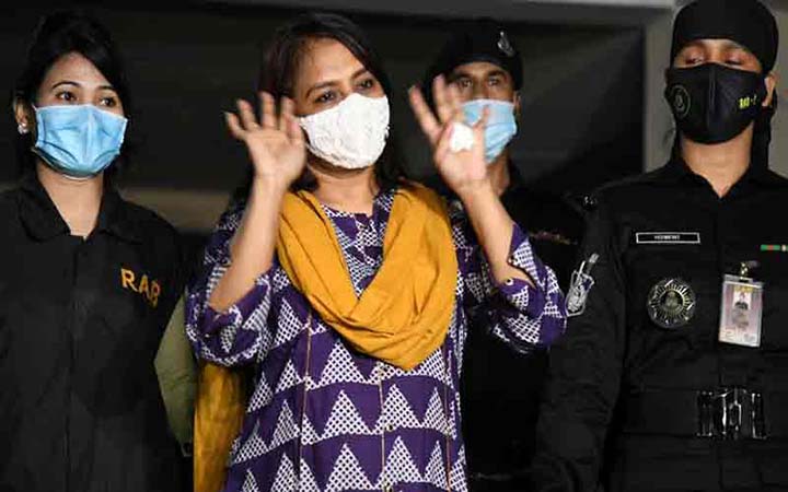 পল্লবী থানায় হেলেনার বিরুদ্ধে আরেক মামলা