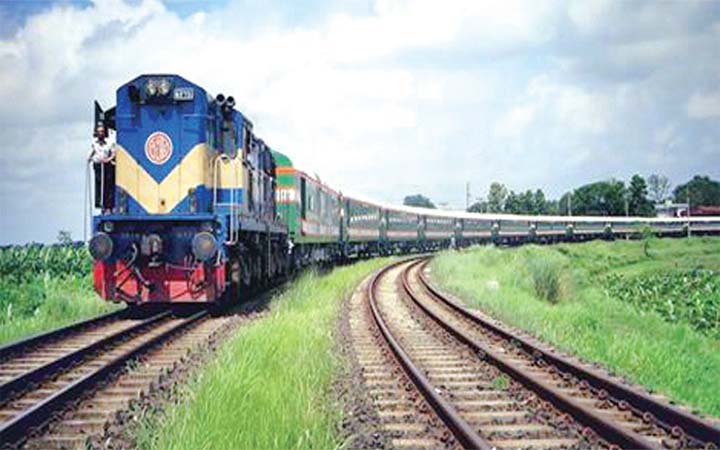 বুধবার থেকে শতভাগ যাত্রী নিয়ে চলবে ট্রেন