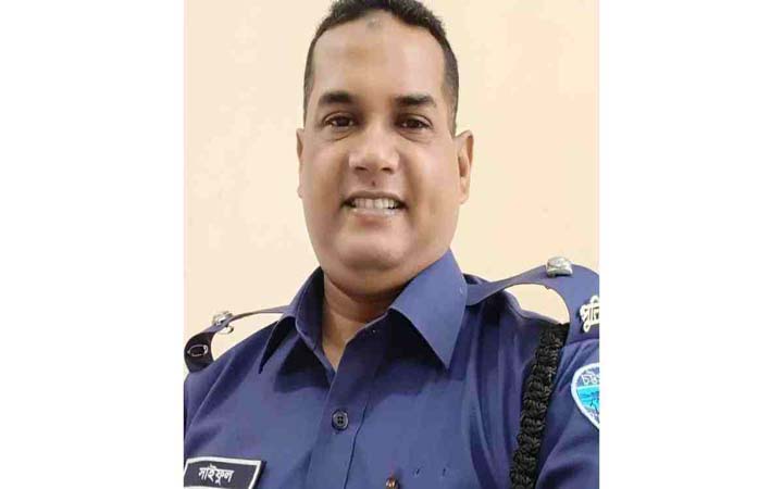 ফেনীতে ডিবির ওসিসহ ৬ কর্মকর্তা গ্রেপ্তার, স্বর্ণের বার উদ্ধার