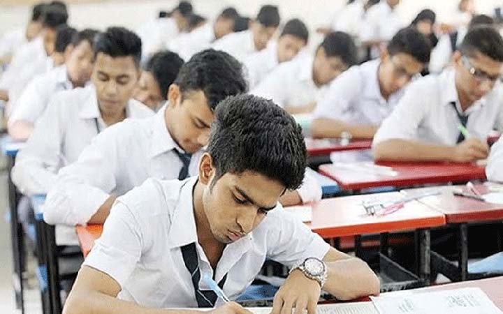 প্রথমবারের সফটওয়্যারের মাধ্যমে এইচএসসি পরীক্ষার ফরম পূরণ শুরু