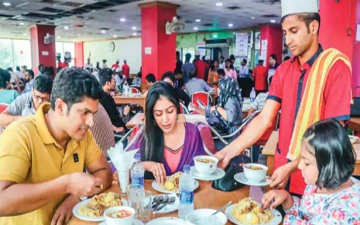 ভাইরাসের সময় রেস্তরাঁয় যাচ্ছেন? মেনে চলুন এই নিয়ম