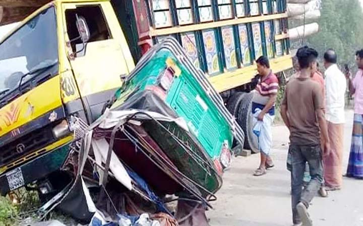 সাত সকালে সড়কে ঝরল ৬ প্রাণ