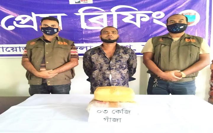 যশোরে ০৩ কেজি গাঁজা সহ ১ মাদক ব্যবসায়ী গ্রেফতার