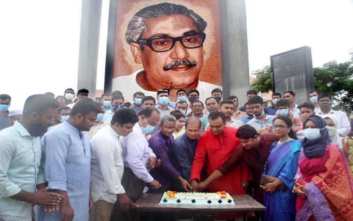 পাবিপ্রবিতে প্রধানমন্ত্রী শেখ হাসিনার জন্মদিন পালন