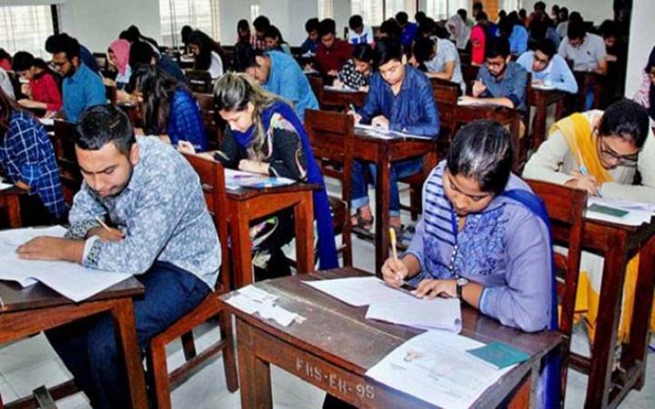 ময়মনসিংহে ঢাকা বিশ্ববিদ্যালয়ের ভর্তি পরীক্ষা অনুষ্ঠিত