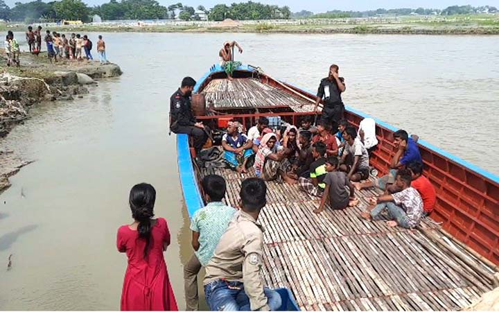 শরীয়তপুরে ৮৪ জেলের দন্ড