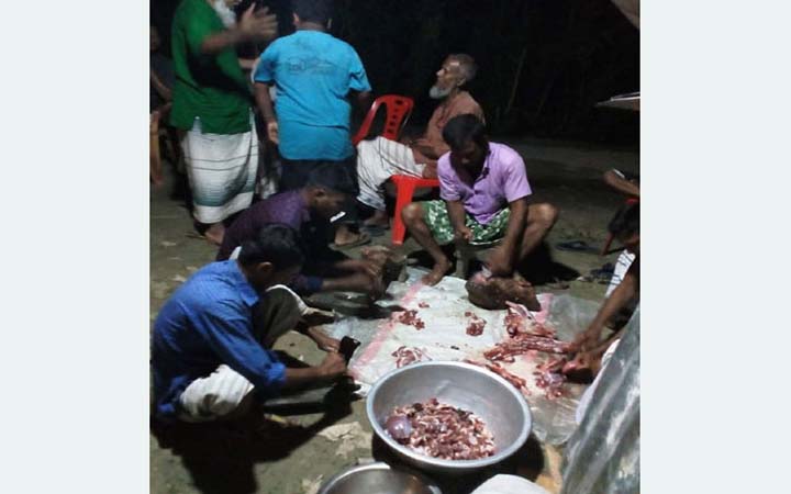 আওয়ামীলীগ নেতার মনোনয়নে খুশি হয়ে বিএনপি নেতার ভুঁড়িভোজের আয়োজন