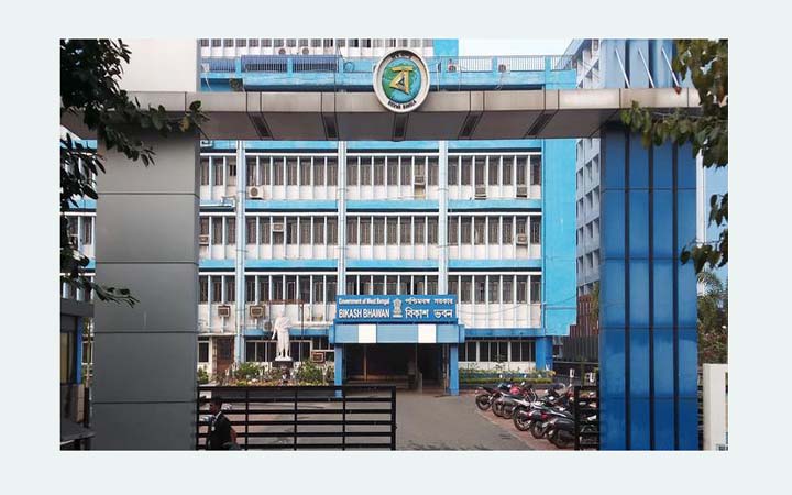 পশ্চিমবঙ্গের স্কুলে সকালে-দুপুরে ক্লাস