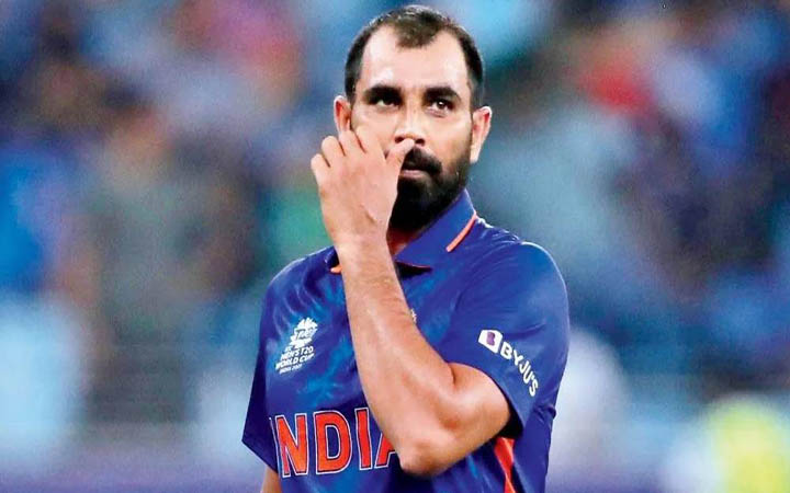 দলের স্বার্থে অপেক্ষায় থাকতে রাজি শামি