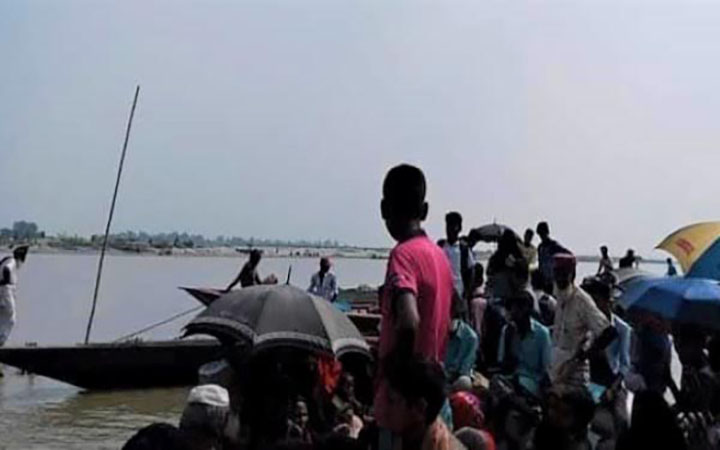 নৌকা থেকে পড়ে নিখোঁজের স্থান থেকে তিন কিলোমিটার দূরে ২ দিন পর সেই বৃদ্ধের লাশ মিলল