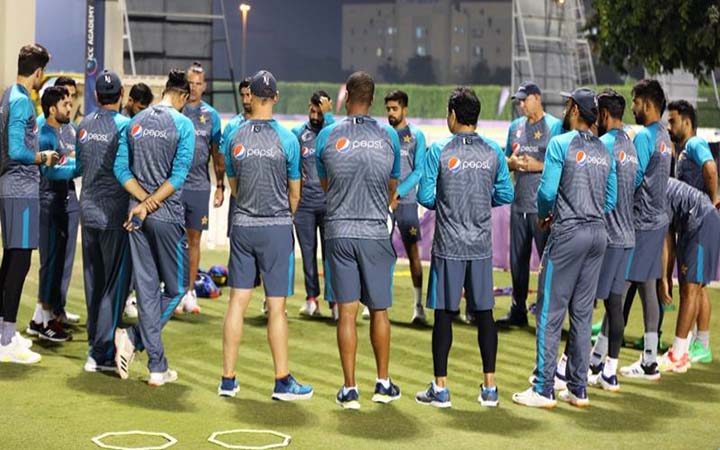 প্রথম ম্যাচের জন্য ১২ সদস্যের পাকিস্তান দল
