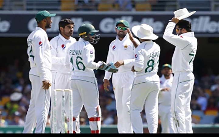অস্ট্রেলিয়ার বিপক্ষে পাকিস্তান টেস্ট দল