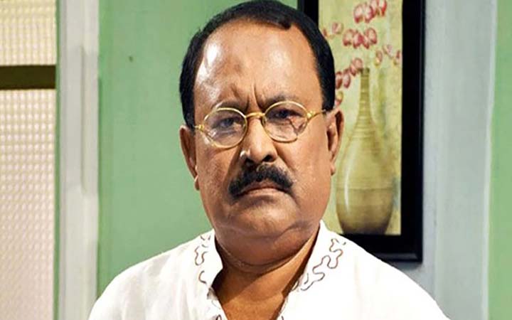 অসুস্থ হয়ে হাসপাতালে কাজী হায়াৎ