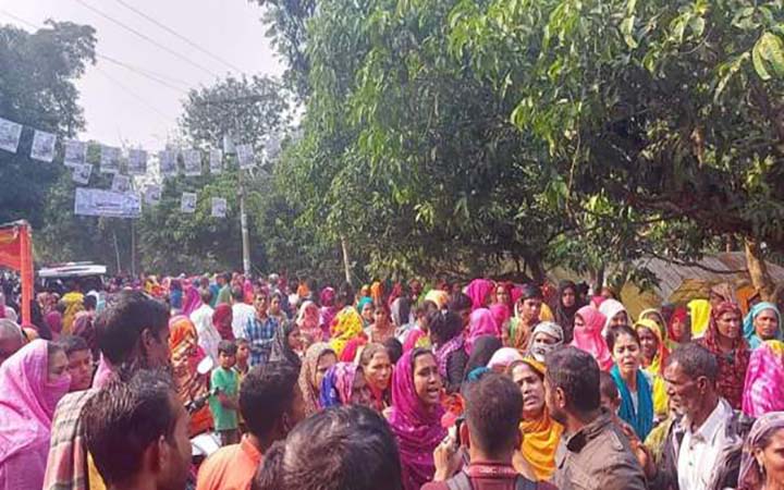 পাবনায় নির্বাচনী সহিংসতায় স্বতন্ত্র প্রার্থীর মৃত্যুর ঘটনায় বিদেশী অস্ত্রসহ দু’জন আটক, লাশ নিয়ে মিছিল