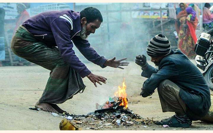 পাবনায় তাপমাত্রা ১০.৩ ডিগ্রী সেলসিয়াস, শীতের তীব্রতায় কাতরাচ্ছে পাবনাবাসী