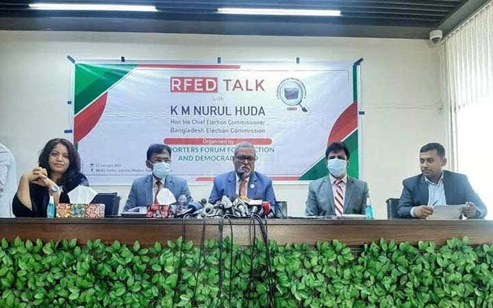 কঠিন হলেও দলীয় সরকারের অধীনে নির্বাচনই সমাধান : সিইসি