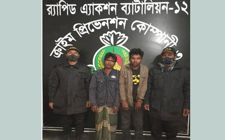 ৮০ লিটার চোলাই মদসহ গ্রেফতার দুই মাদক ব্যবসায়ী