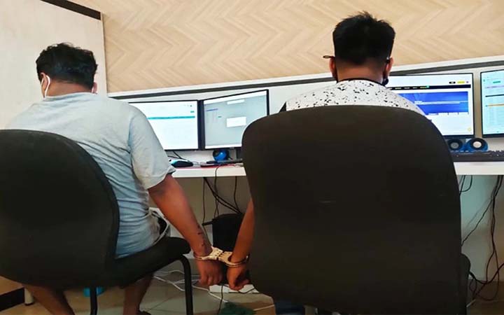 কুয়ালালামপুরে জুয়ার আসর থেকে ৫ বাংলাদেশি গ্রেপ্তার
