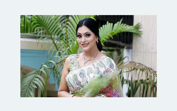 নিপুণের বিরুদ্ধে আদালত অবমাননার নোটিশ