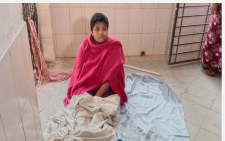 পাবনায় ‘বাবাহীন’ ৩ সন্তানের জন্ম দিলেন মানসিক প্রতিবন্ধী, একটি চুরি!