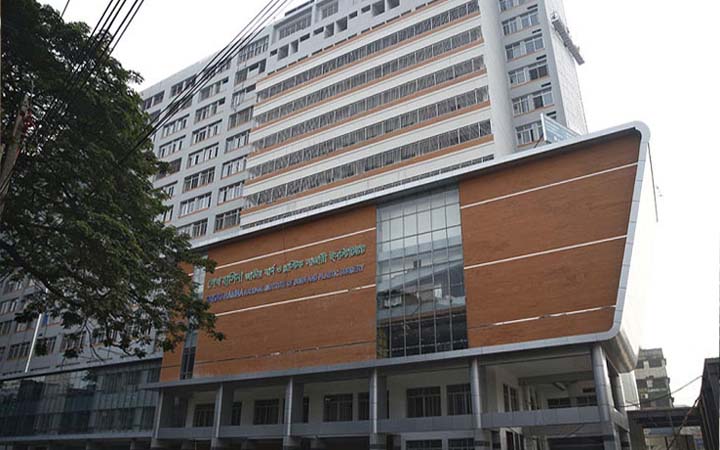 ফ্রিজের কম্প্রেসার বিস্ফোরণ : মা-বাবার পর চলে গেলো শিশু ফাতেমাও