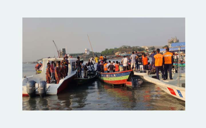 শীতলক্ষ্যায় লঞ্চডুবি : ৫ জনের লাশ উদ্ধার