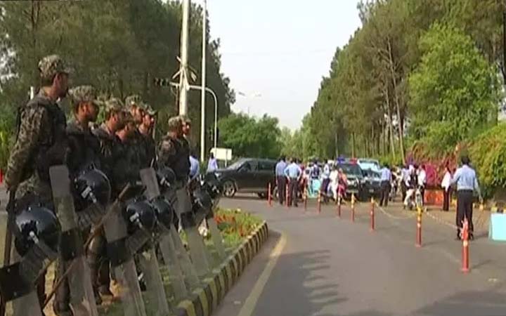 পাকিস্তানের ইসলামাবাদে ১৪৪ ধারা জারি