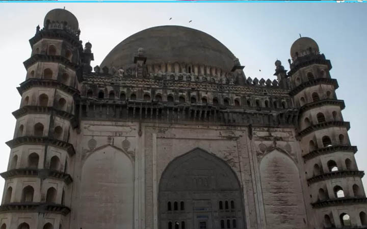 এবার ভারতের কর্ণাটকে মাইকে আজান বন্ধের দাবি