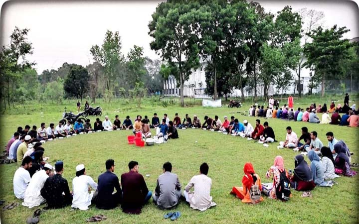 ইবিতে সিওয়াইবি সদস্যদের নিয়ে ইফতার ও দোয়া