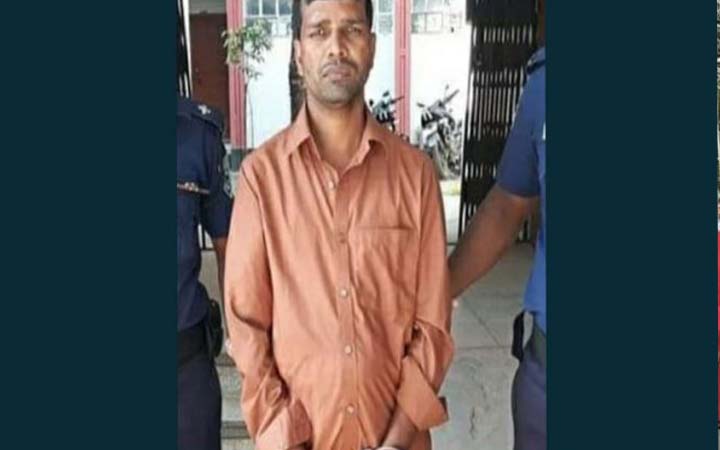 মোটরসাইকেল চুরি করতে গিয়ে পৌর কাউন্সিলর গ্রেফতার