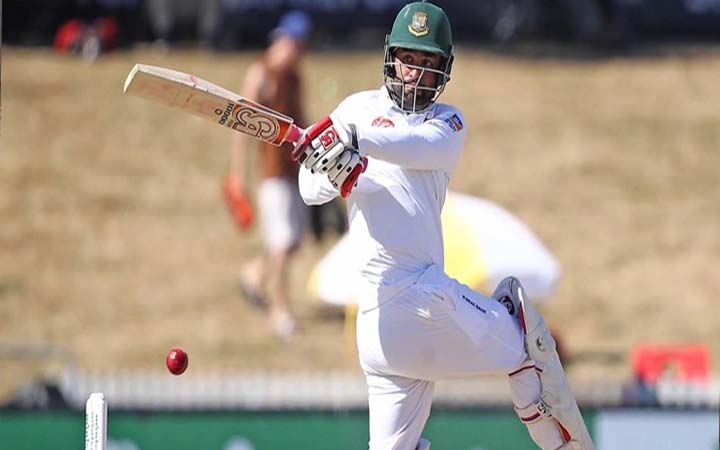 টেস্টে তামিমের দশম সেঞ্চুরি