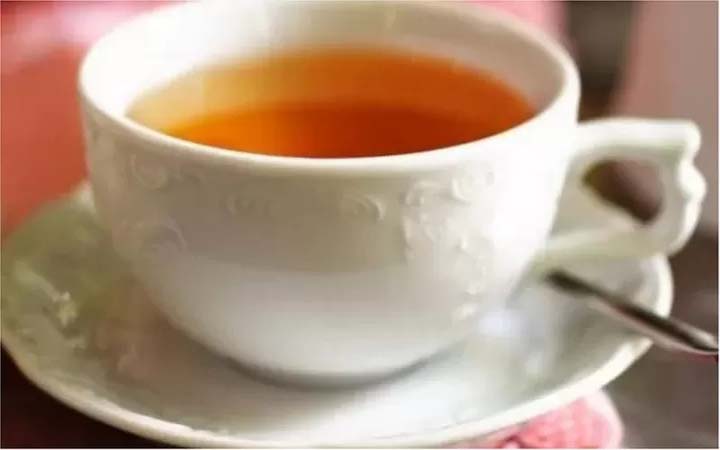 চা যেভাবে জনপ্রিয় পানীয় হয়ে উঠলো বাংলাদেশে