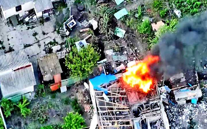 ইউক্রেনে আবারো রুশ ক্ষেপণাস্ত্র হামলা, মৃত ১০