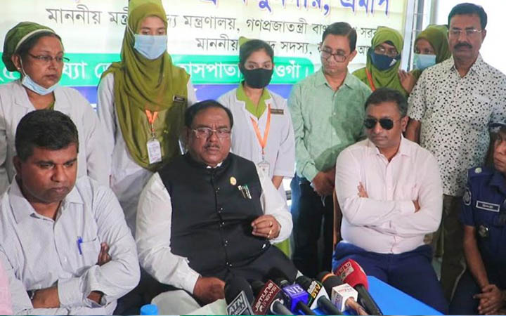 করোনা মোকাবিলায় সফল দেশের নাম বাংলাদেশ : খাদ্যমন্ত্রী