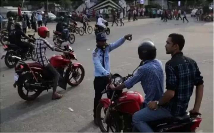 সড়কে বিশৃঙ্খলা ও দুর্ঘটনার জন্যে মোটরসাইকেল কতটা দায়ী
