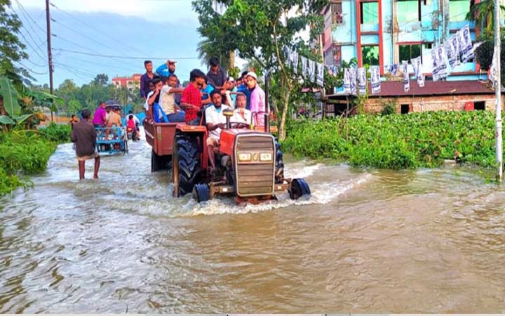 দেশে বন্যায় মৃত্যু বেড়ে ৯৫