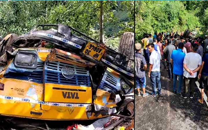 ভারতে বাস খাদে পড়ে নিহত অন্তত ১৬