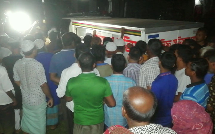 কুষ্টিয়া জেলা ছাত্রলীগের সাবেক সভাপতি গাজী আনিসের দাফন সম্পন্ন