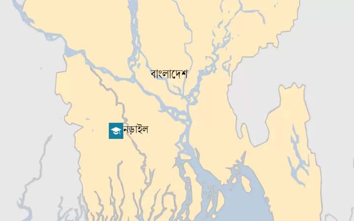 নড়াইলে ফেসবুক পোষ্টকে কেন্দ্র করে হিন্দু বাড়িঘরে হামলা