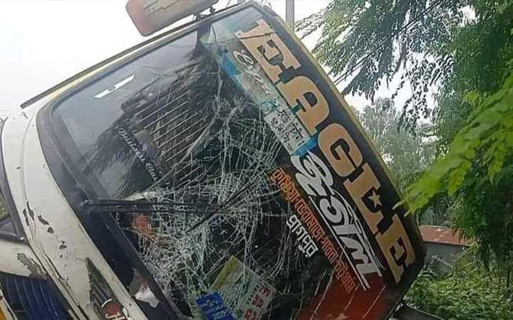 চলন্ত বাসে ধর্ষণ:যা জানালো ভূক্তভোগী