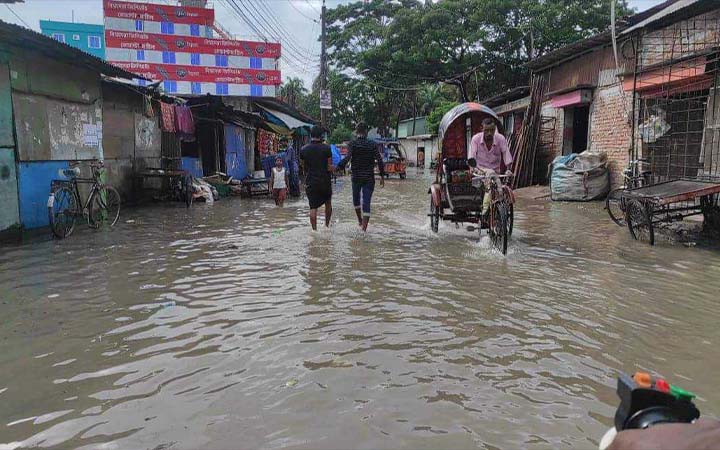 দ‌ক্ষিণাঞ্চ‌লের সব নদীর পা‌নি বিপৎস‌ীমার ওপরে, নিম্নাঞ্চল প্লা‌বিত