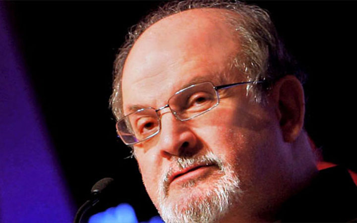 কিছুটা উন্নতি হয়েছে সালমান রুশদির