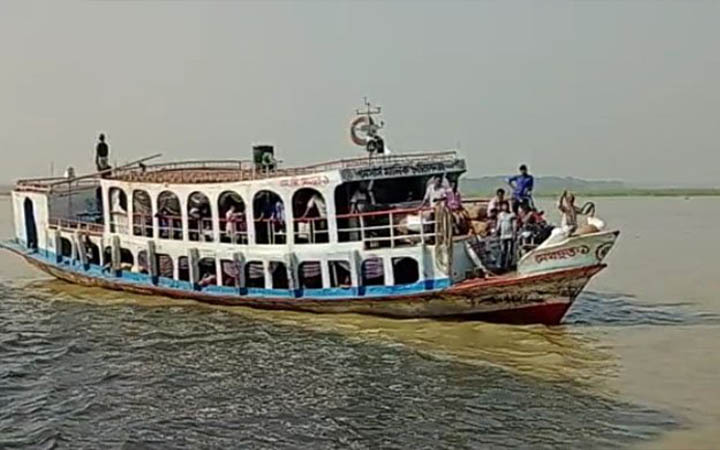 ভোলায় অভ্যন্তরীণ রুটের নৌযান চলাচল শুরু